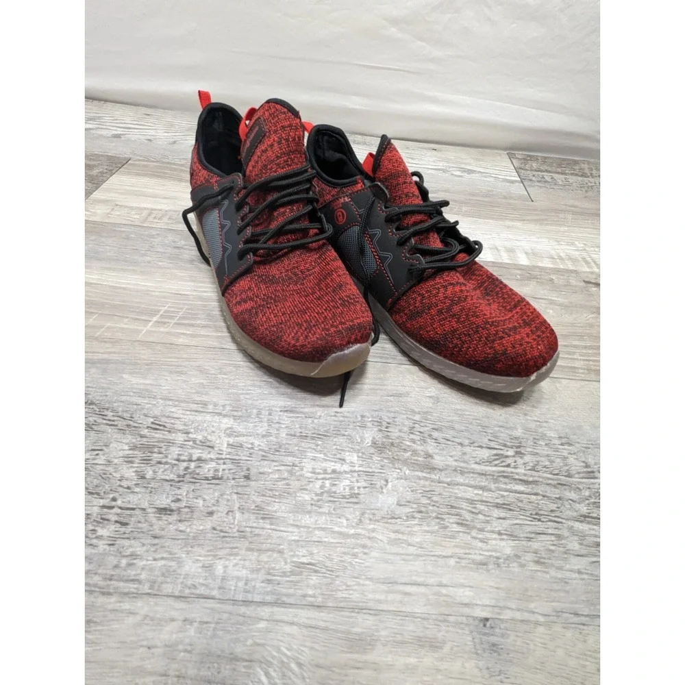 Flashlight Changing Color sole Rechargeable Boys Athletic Shoe Size 6 RED